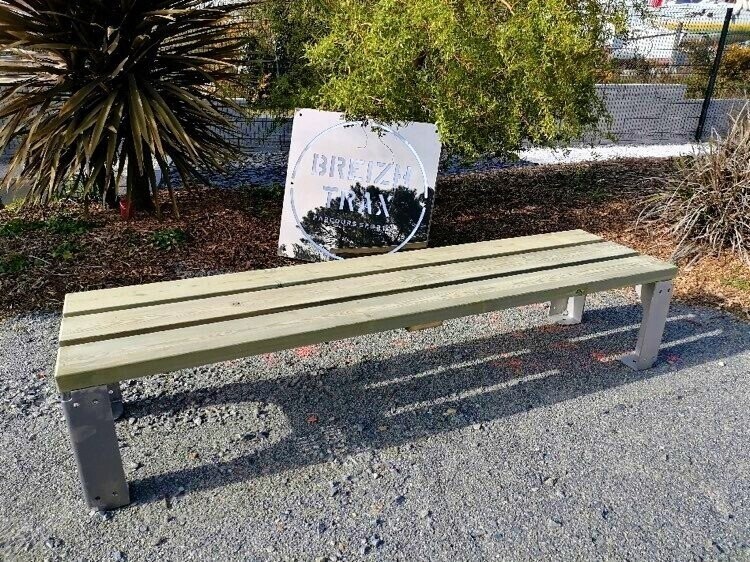 Banc sans dossier en Acier Inoxydable Personnalisable