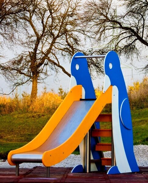 Toboggan Pingouin  en Acier Inoxydable et PEHD-  Aire de Jeux conforme EN1176