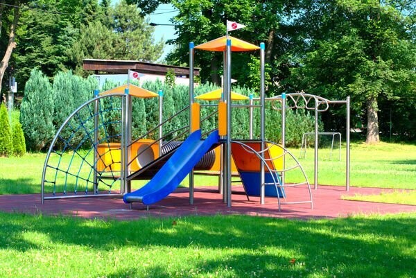 Jeu Multi tours en Acier Inoxydable -  Aire de Jeux conforme EN1176