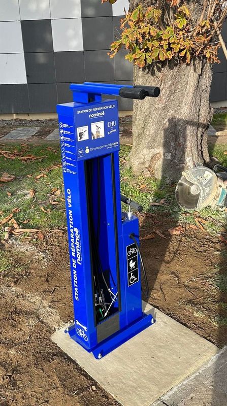 Station Réparation Vélos Collectivités avec Pompe