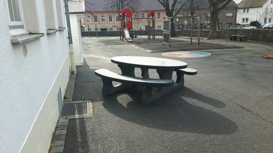 Table Pique-nique Béton Ovale