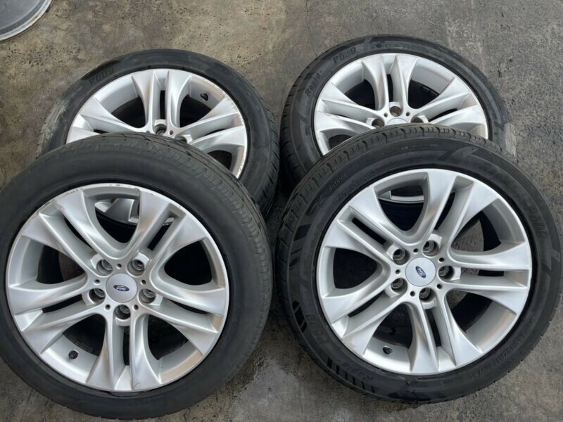 FORD FALCON XR6 17inch WHEELS &amp; TYRES