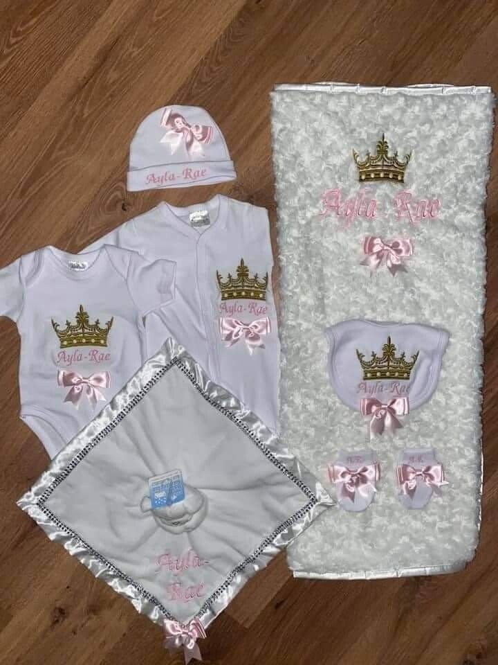Dark crown with bling comforter
