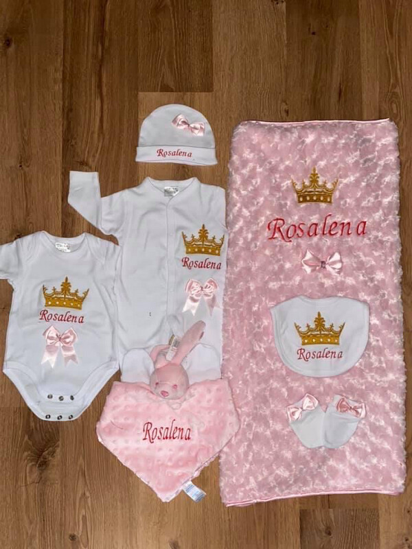 Personalised Crown Set With Bows