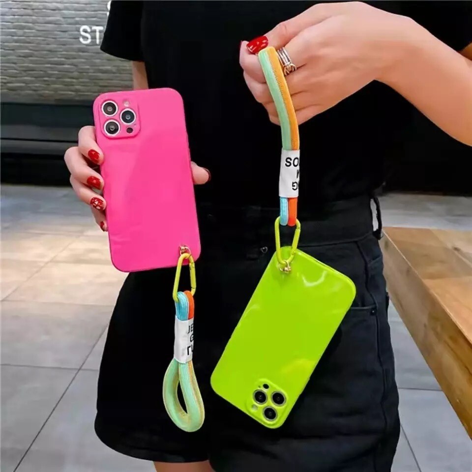 Covers con hand strap