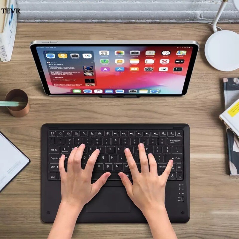 Teclado bluetooth con touchpad