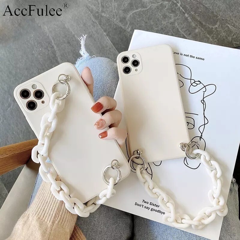 Cover con chain blanca
