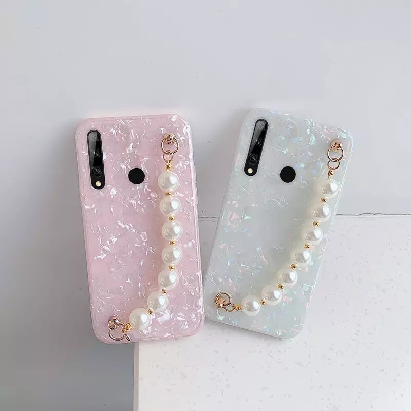 Cover con strap de perlas