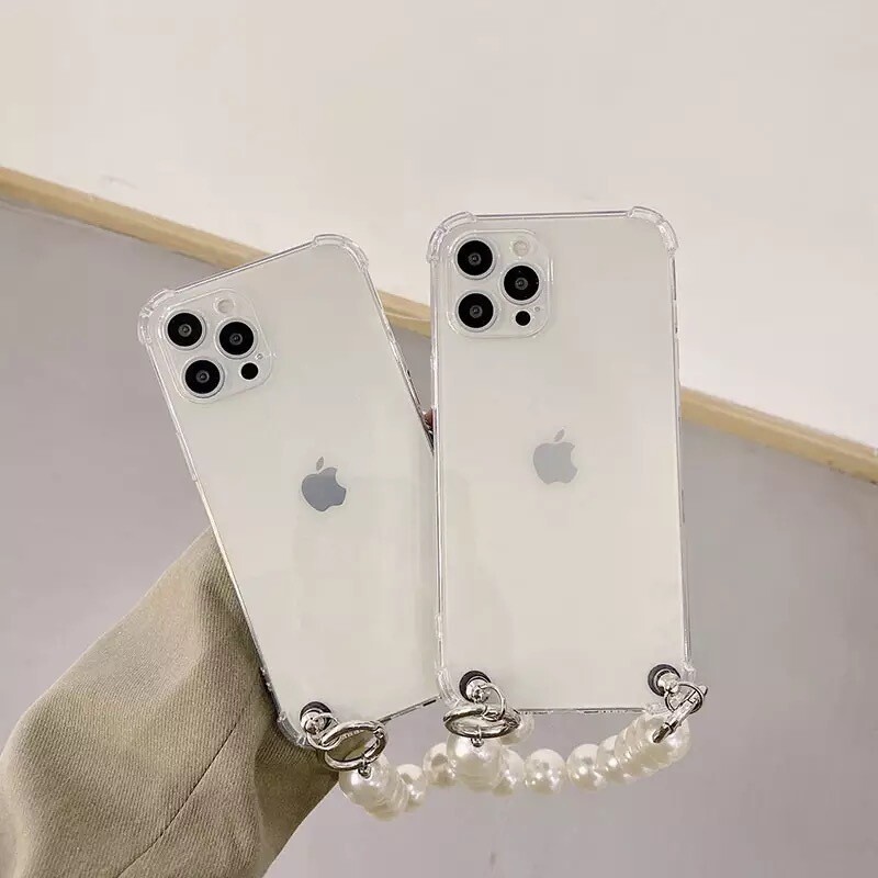 Cover con chain de perlas