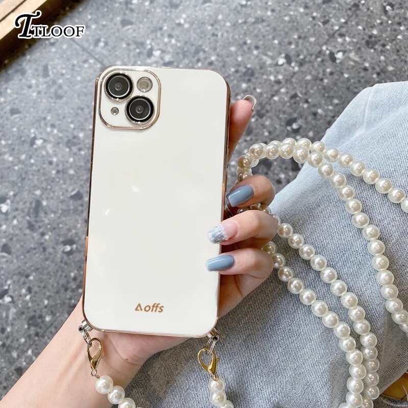 Cover con lanyard de perlas