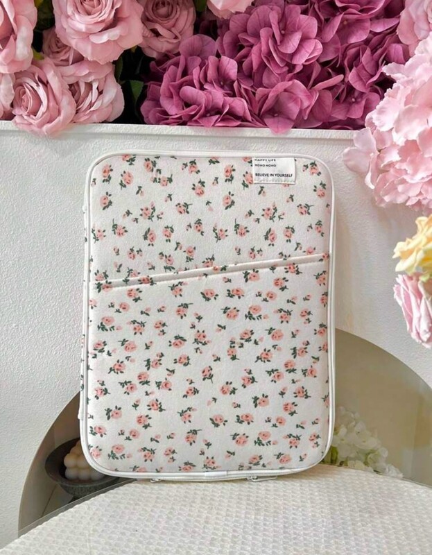 Funda de laptop coquette
