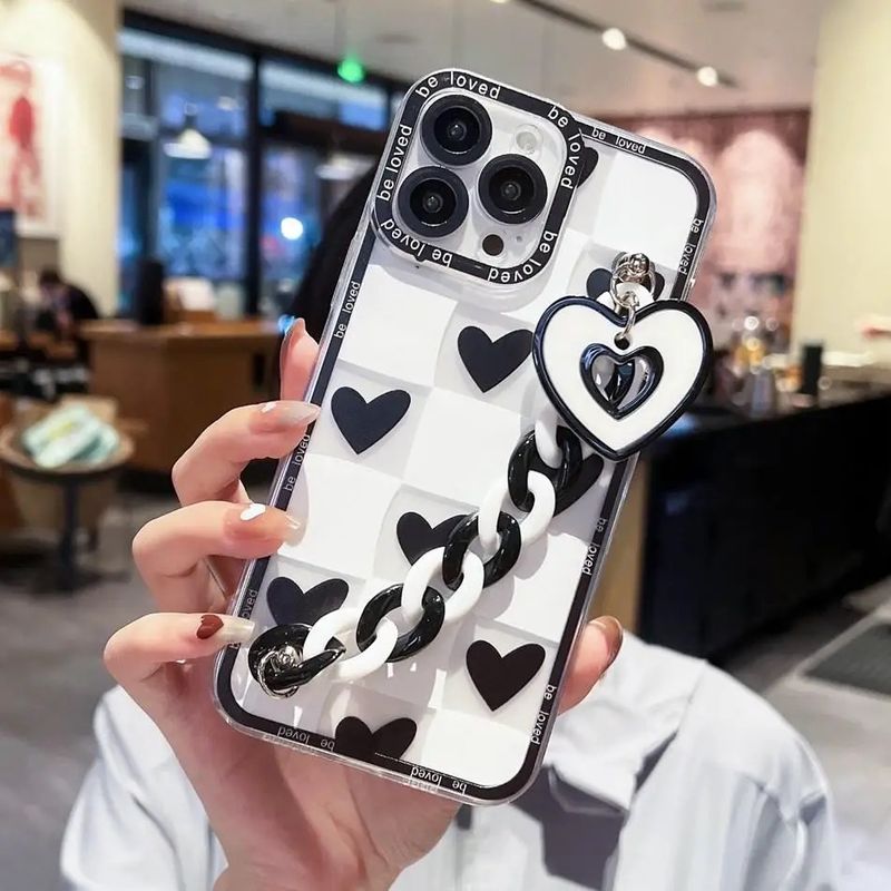 Cover Black and White corazones con strap
