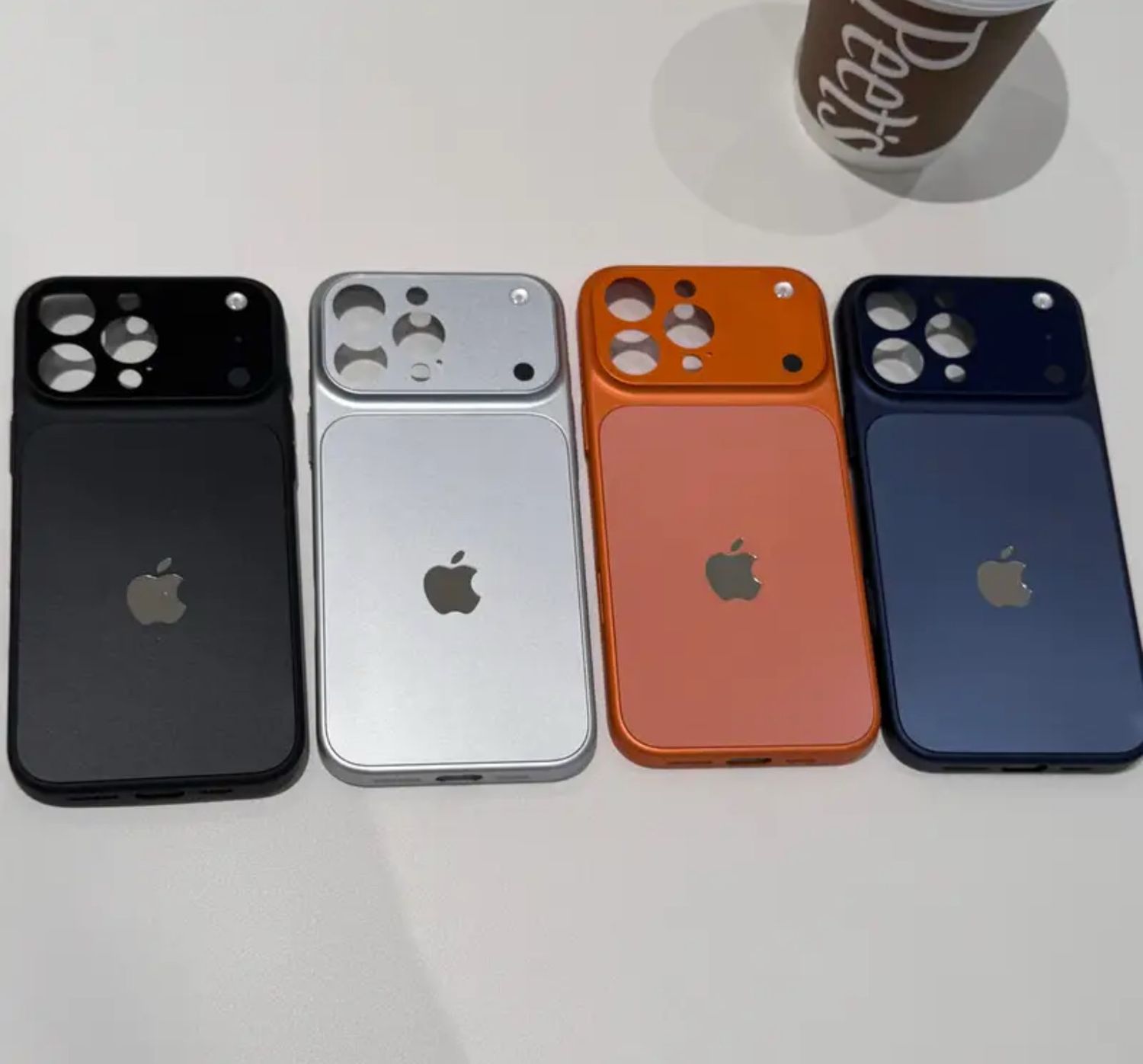 Cover fake iPhone 17