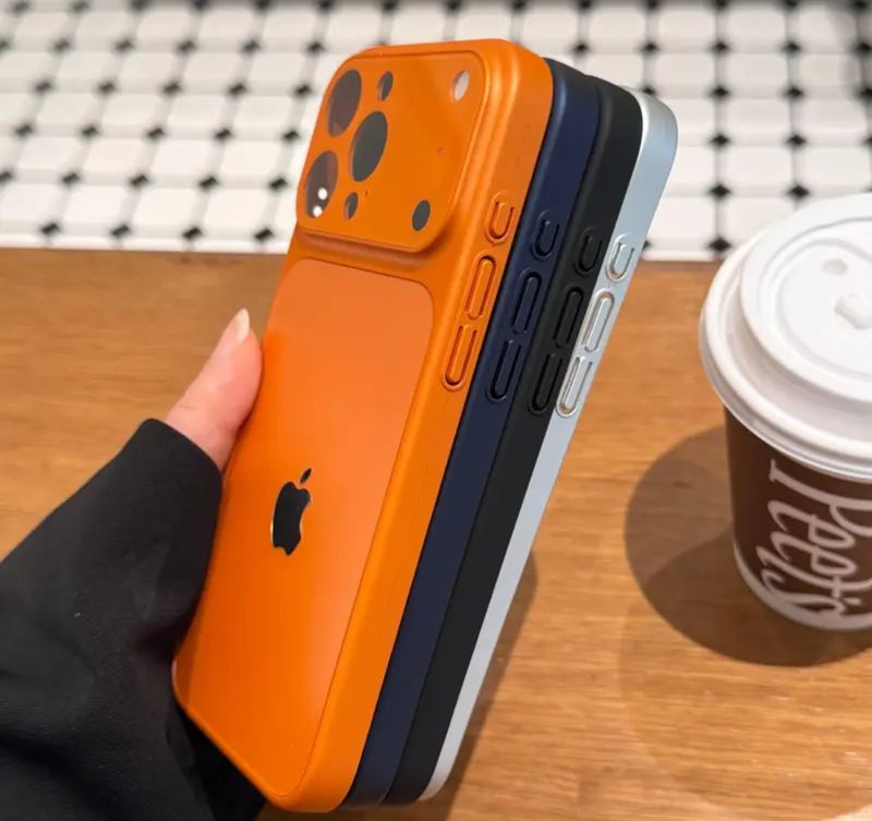 Cover fake iPhone 17