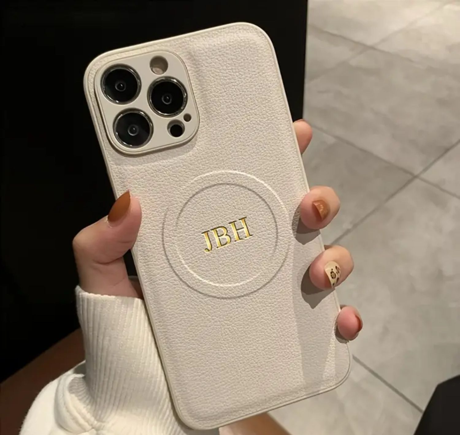 Cover magsafe con iniciales