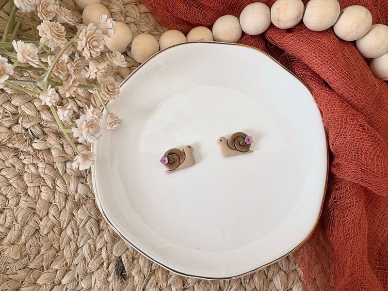Snail Studs