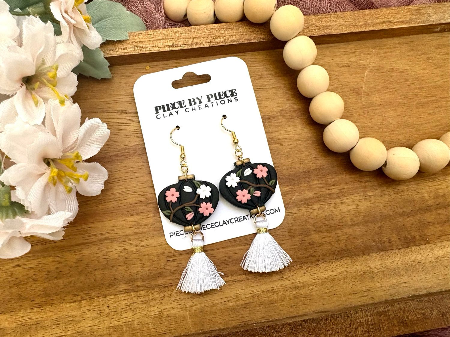 Sakura Lanterns (Black)