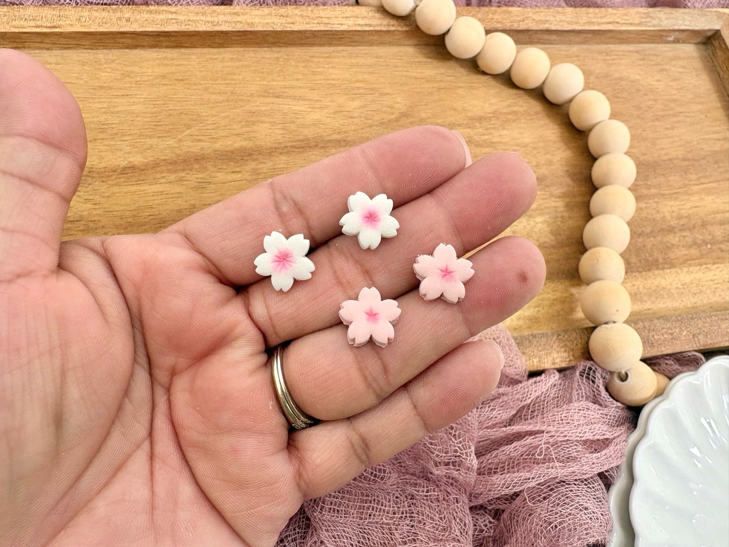 Basic Sakura Studs
