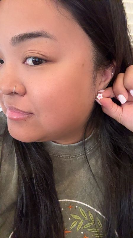 XS Basic Sakura Studs