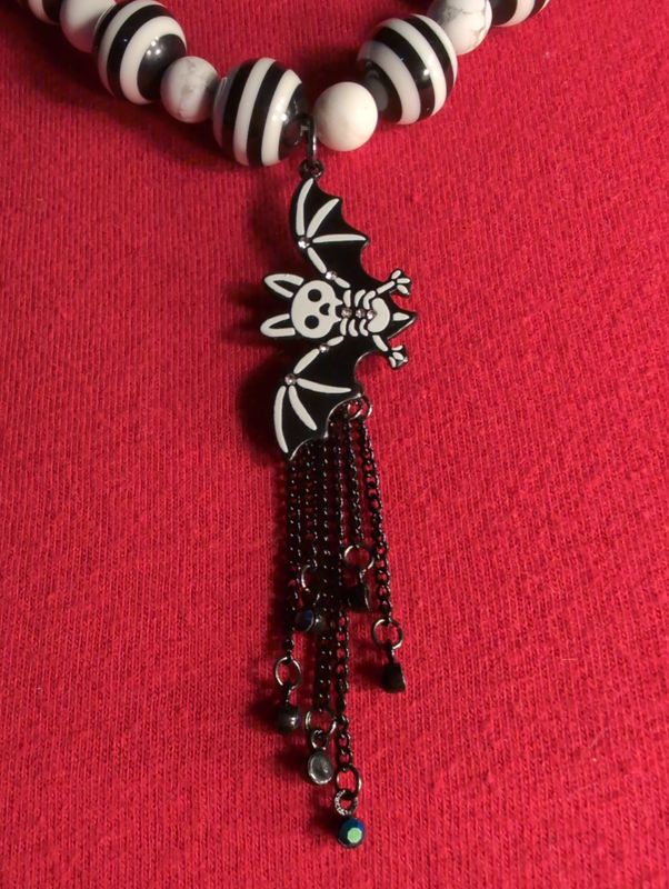 20" Black and White Bat Necklace and 7" Bracelet Set