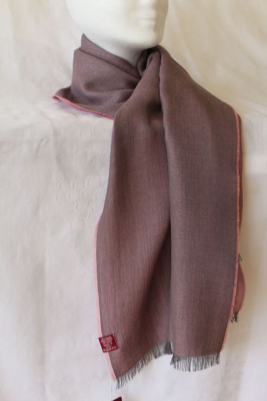 Webschal, zweifarbig, von APU KUNTUR, Baby-Alpaka und Seide Webschal, zweifarbig, von APU KUNTUR, Baby-Alpaka und Seide