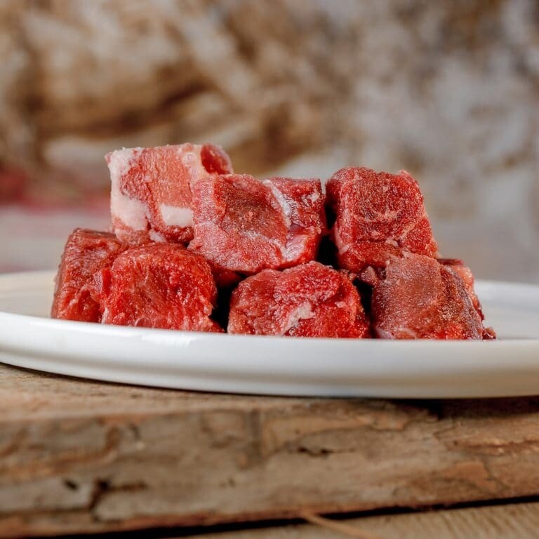 Hirschfleisch gewürfelt