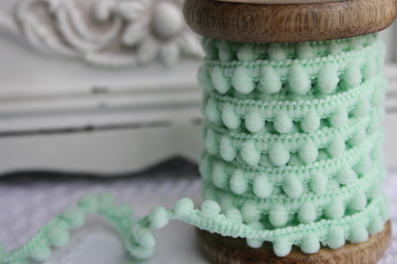 Small Mint Pompoms
