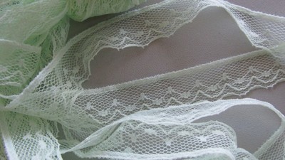 Pale Peppermint Lace