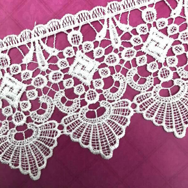 Ivory Venice Lace 32 Ivory Venice Lace 32