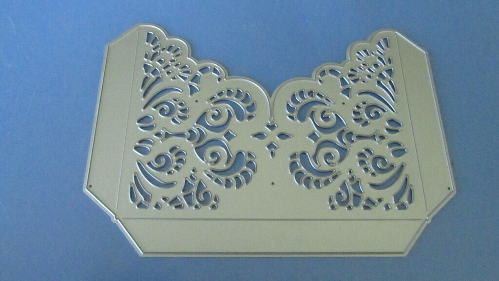 Lacey Pocket die