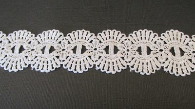 Double Fan - White Lace