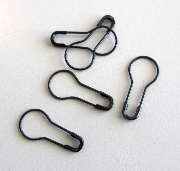 Metal Loop Pins
View All (6), Click to Select: Black x 20