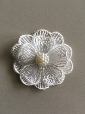 Lace Flower with Pearl Cluster Centre