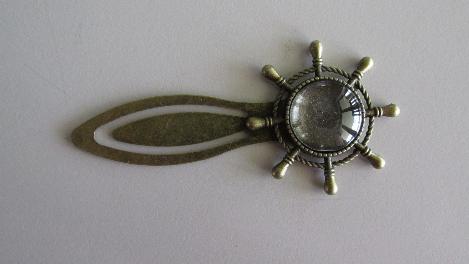 Vintage Clips, Antique Gold, Click to Select: Anchor 18mm