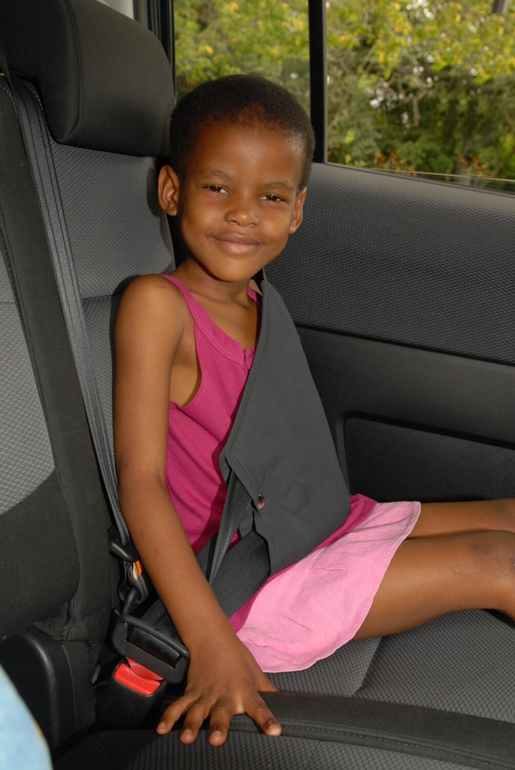 secure a kid belt positioner