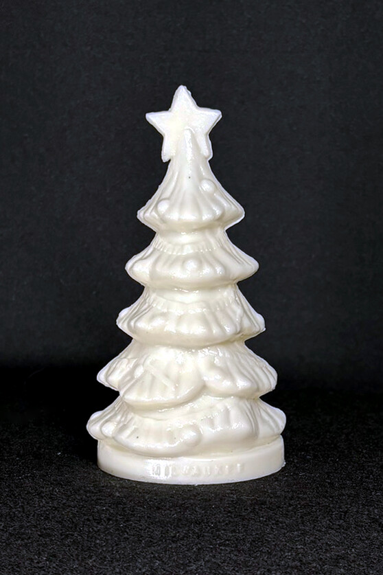 Holiday Tree: Milwaukee County Zoo White Mold-A-Rama Holiday Tree Statue from Milwaukee County Zoo