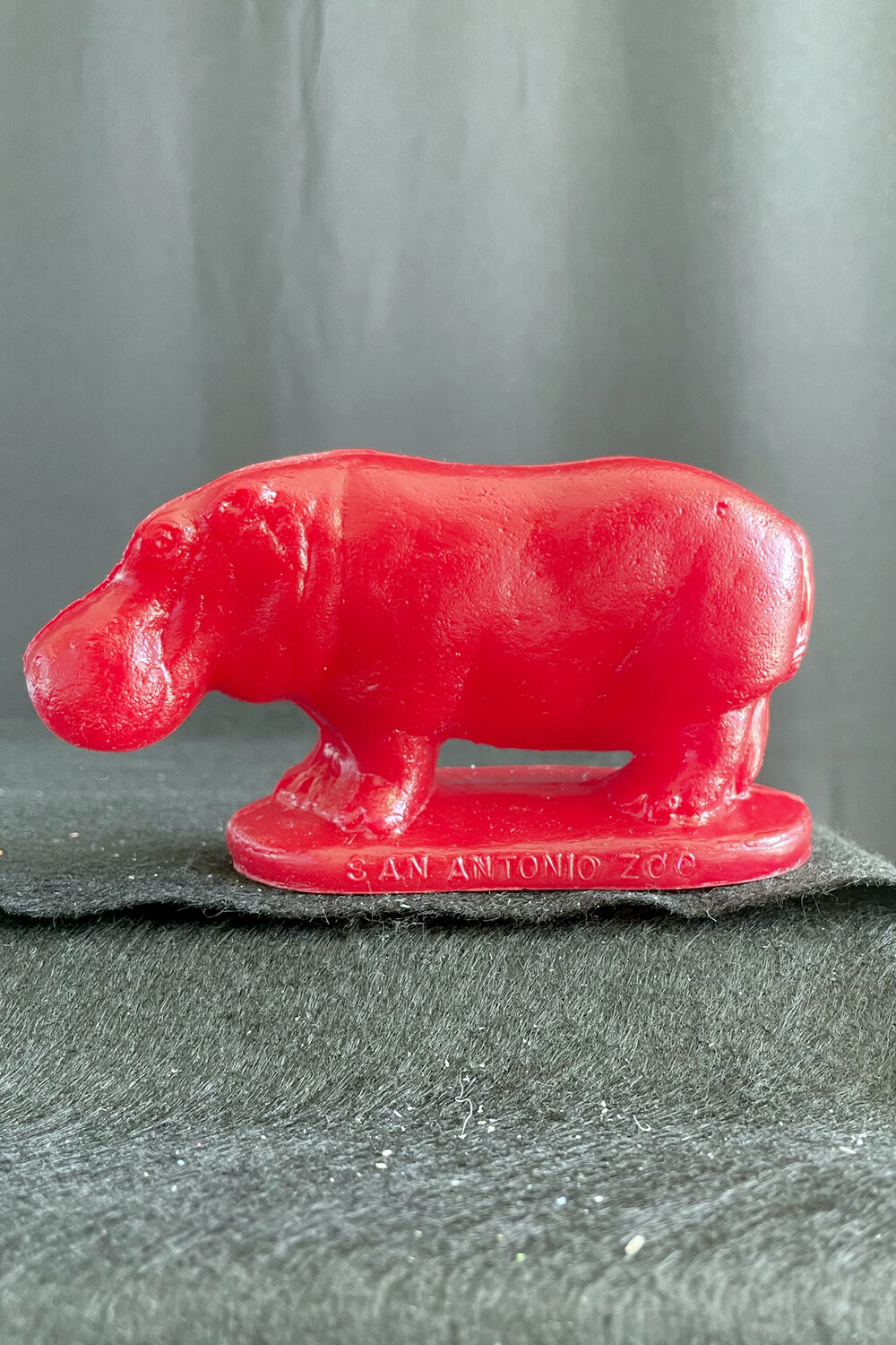 Plastic Hippo Souvenir [San Antonio Zoo] | Mold-A-Rama Inc.
