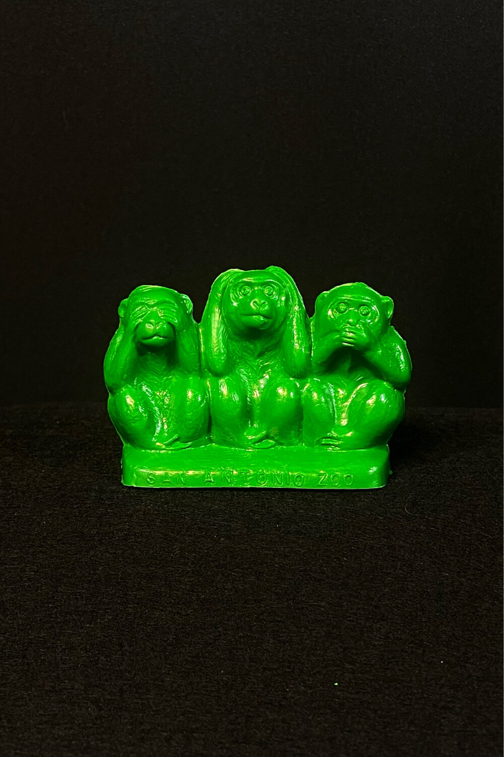 Plastic Three Monkeys Souvenir [San Antonio Zoo] | Mold-A-Rama Inc.
