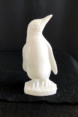 Penguin: Brookfield Zoo White Mold-A-Rama Penguin Figurine from Brookfield Zoo