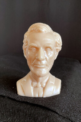 Tan Mold-A-Rama Bearded Abraham Lincoln Bust