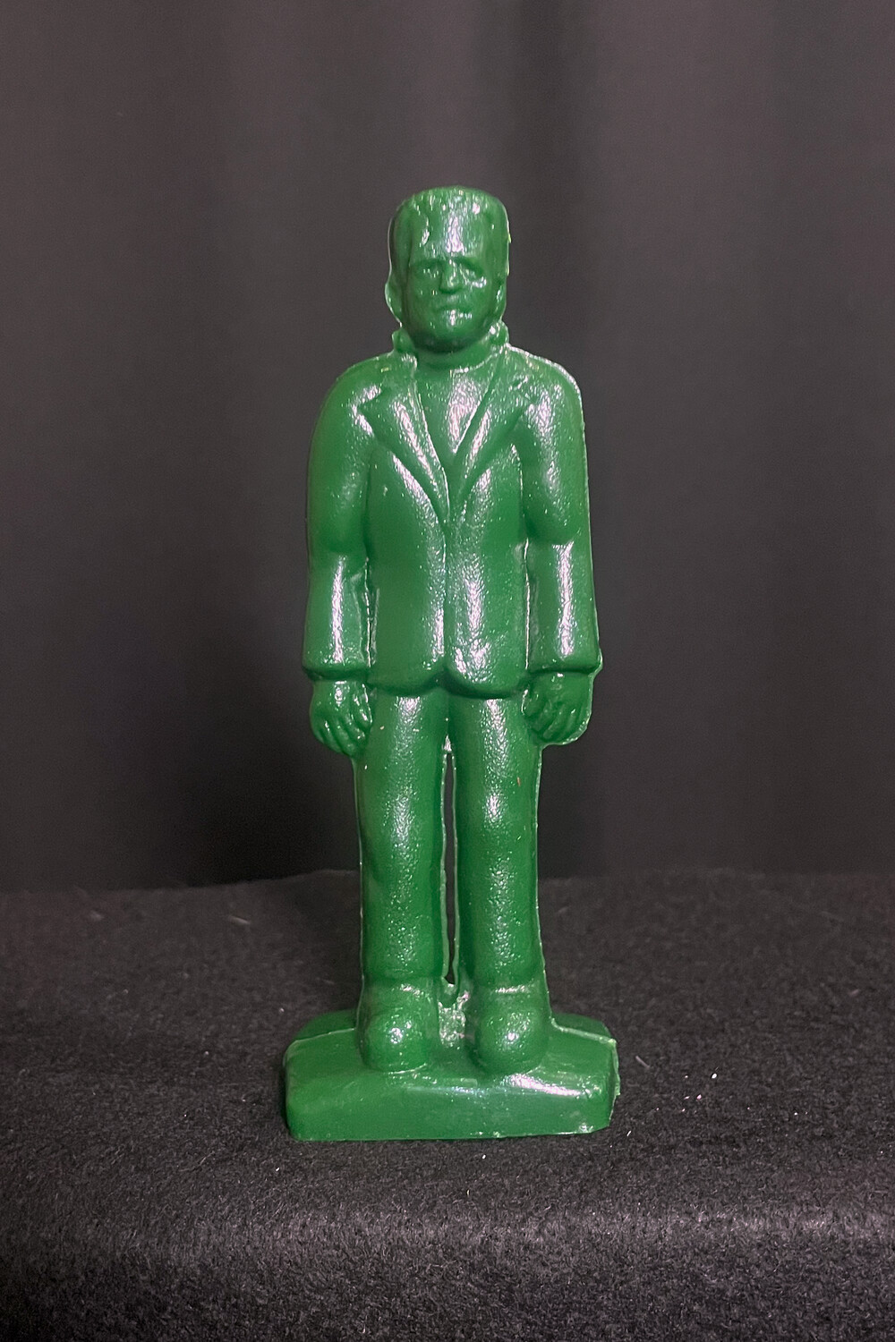 Standing Monster, Color Option(s): Dark Green