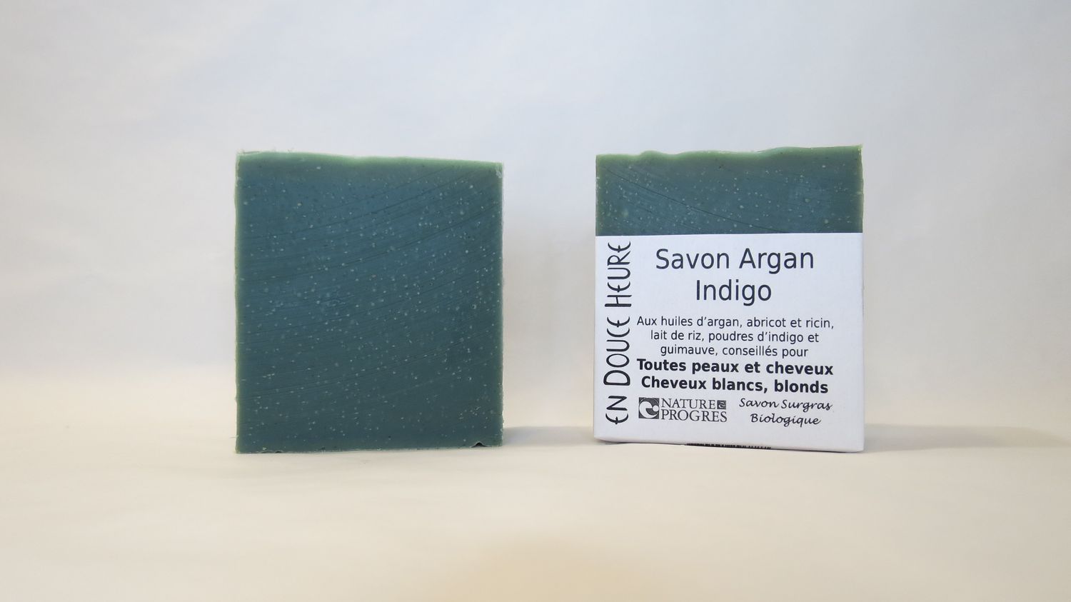 Savon ARGAN INDIGO - Visage, Corps et CHEVEUX - Cheveux BLANCS, GRIS, BLONDS - 100g
