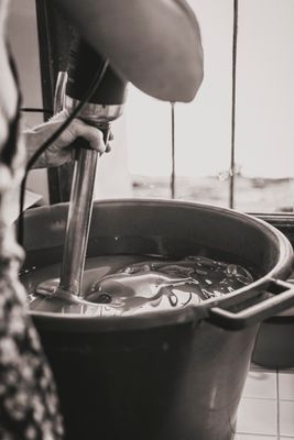 VISITE et Démonstration de FABRICATION de savons