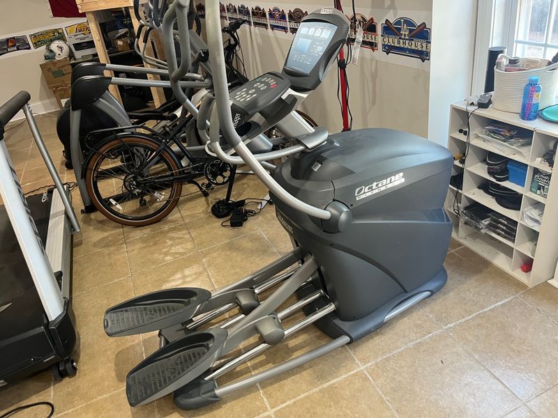 Octane Fitness Q37E Elliptical Octane Fitness Q37E Elliptical