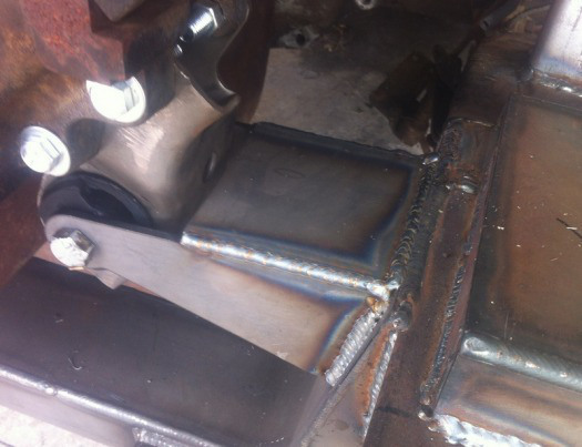 Chrysler Small Block Engine Mount Kit for rubber insulators