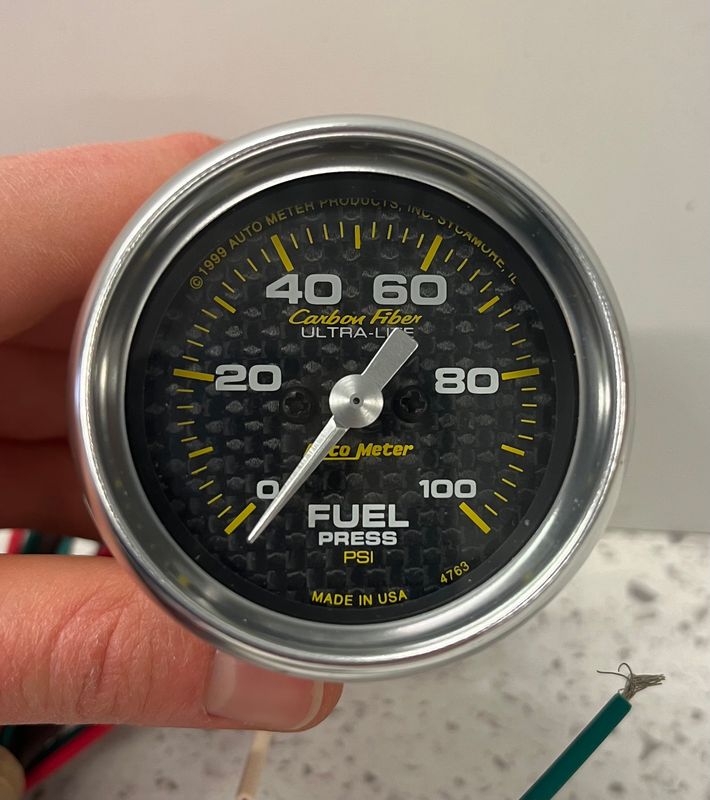 Auto Meter 4763 Carbon Fiber Ultra-Lite Series Electric Fuel Pressure Gauge