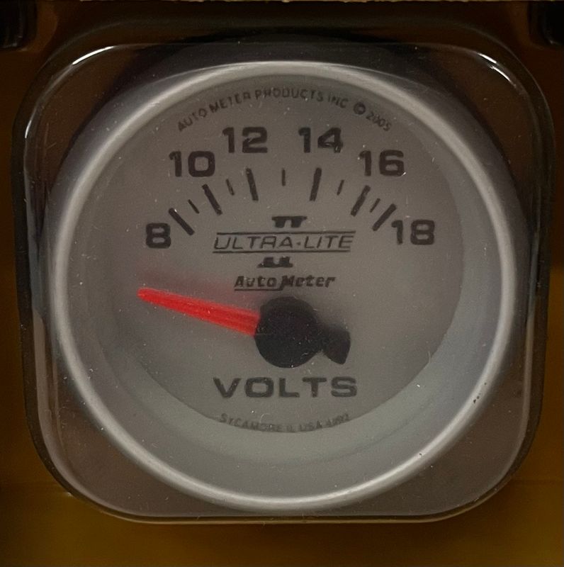 Auto Meter 4992 Ultra-Lite II Voltmeter