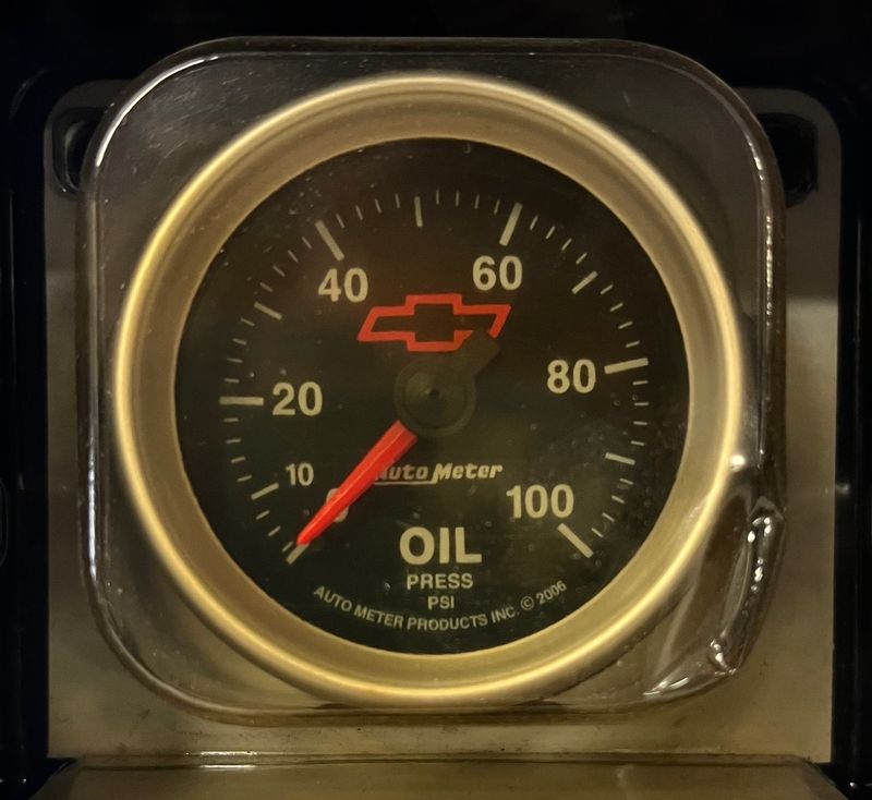 Auto Meter 3621-00406 Chevy Red Bowtie Mechanical Oil Pressure Gauge