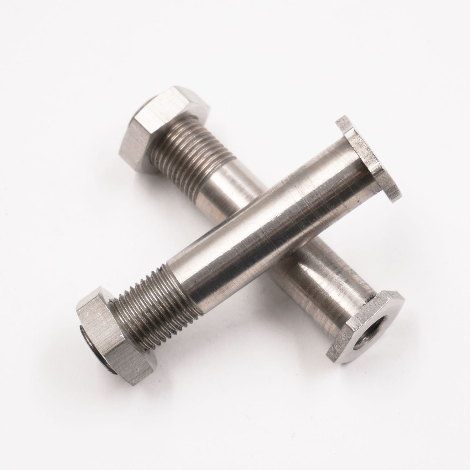 2&quot; to 2-1/2&quot; Stainless Thru-Frame Fittings with Nuts – 1/8&quot; NPT In/Out (Pair)