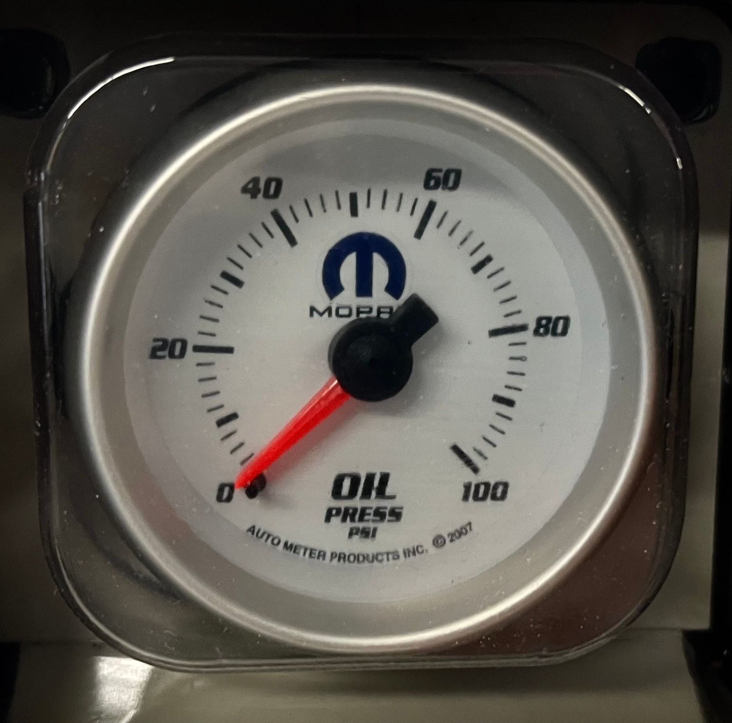 AutoMeter 880028 Mopar Series Mechanical Oil Pressure Gauge